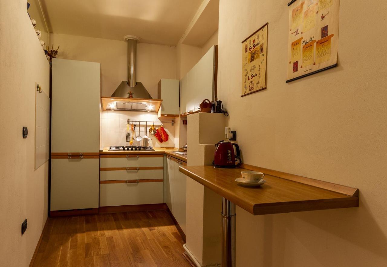 Cavour Suite - Smart Holiday Mantova Exterior photo